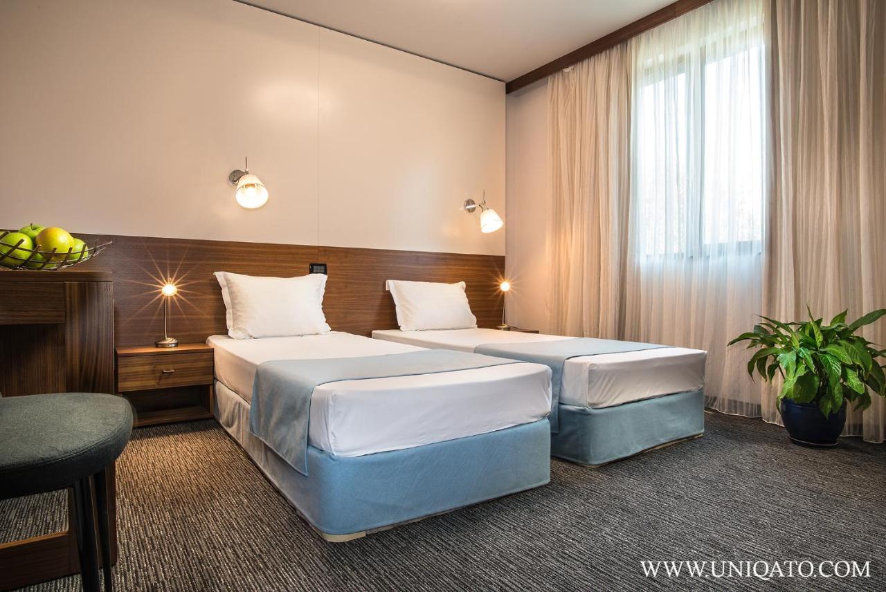 Uniqato Hotel Stara Zagora Esterno foto