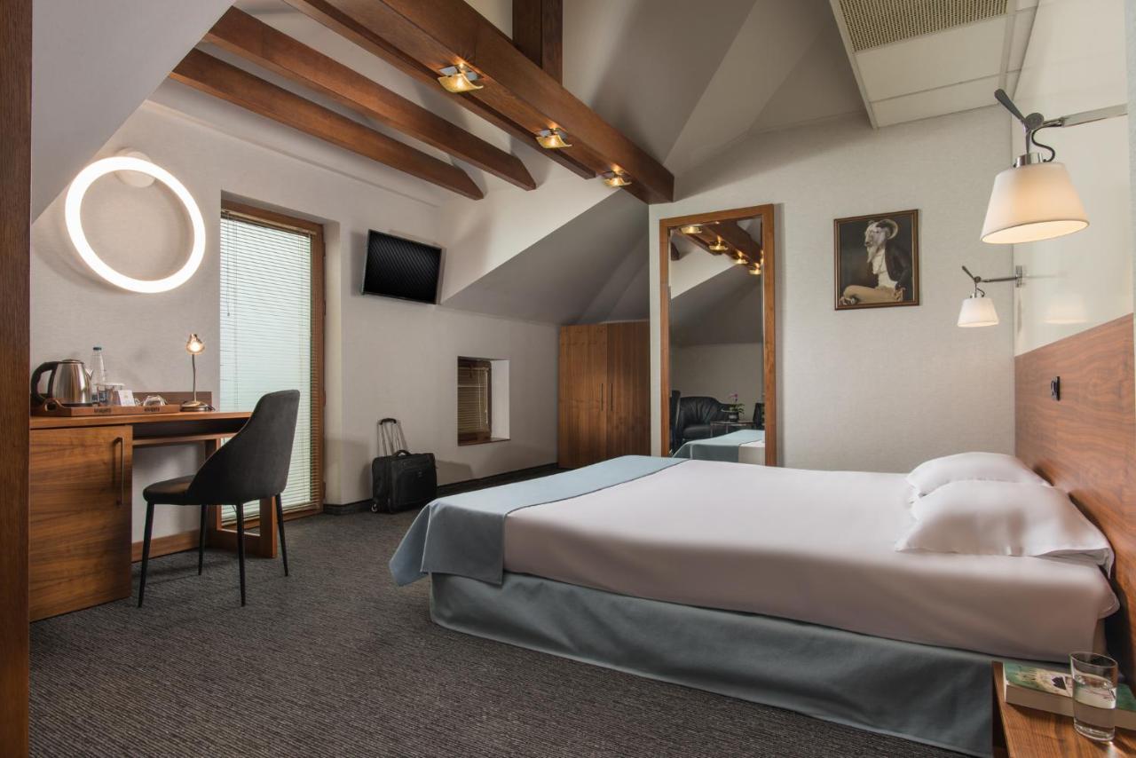 Uniqato Hotel Stara Zagora Esterno foto