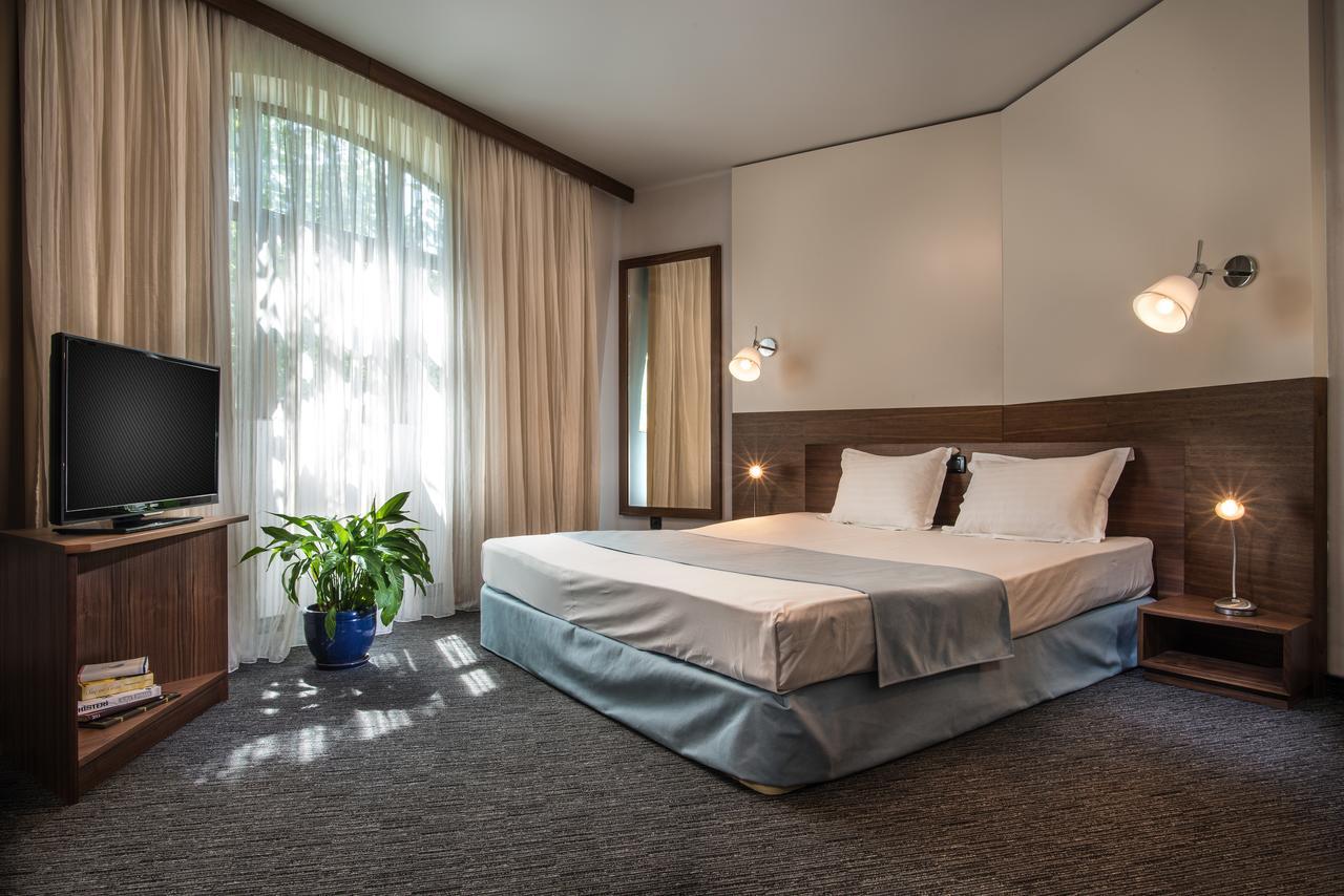 Uniqato Hotel Stara Zagora Esterno foto
