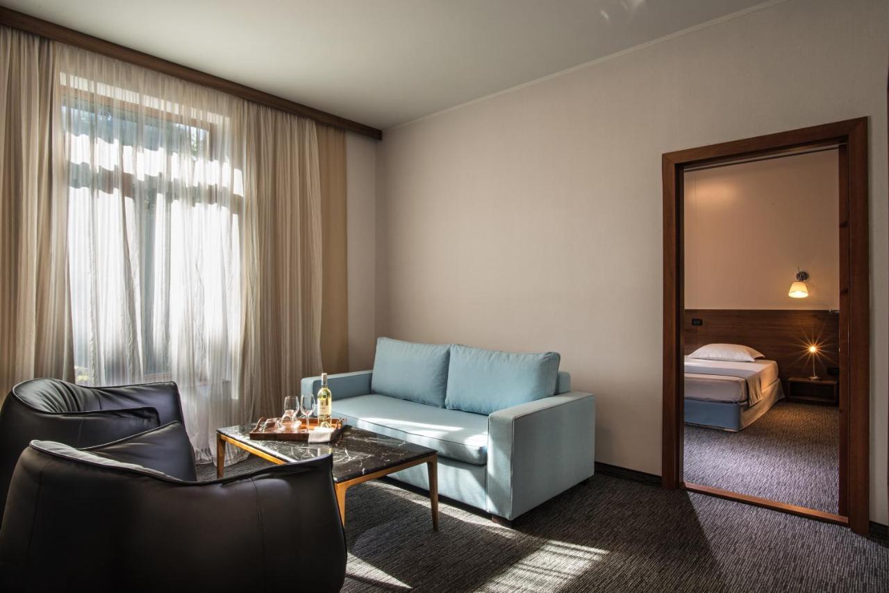 Uniqato Hotel Stara Zagora Esterno foto
